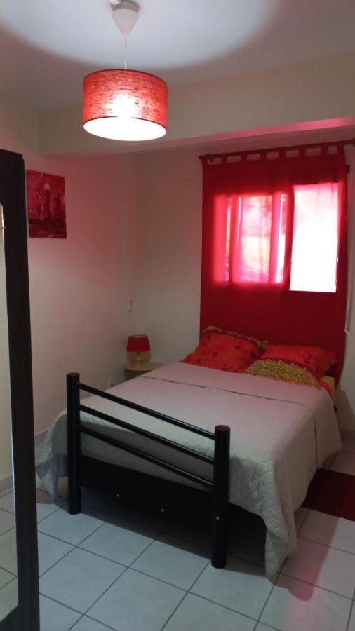 Charmant Petit T2 Dans Maison Vieux-Bourg ภายนอก รูปภาพ