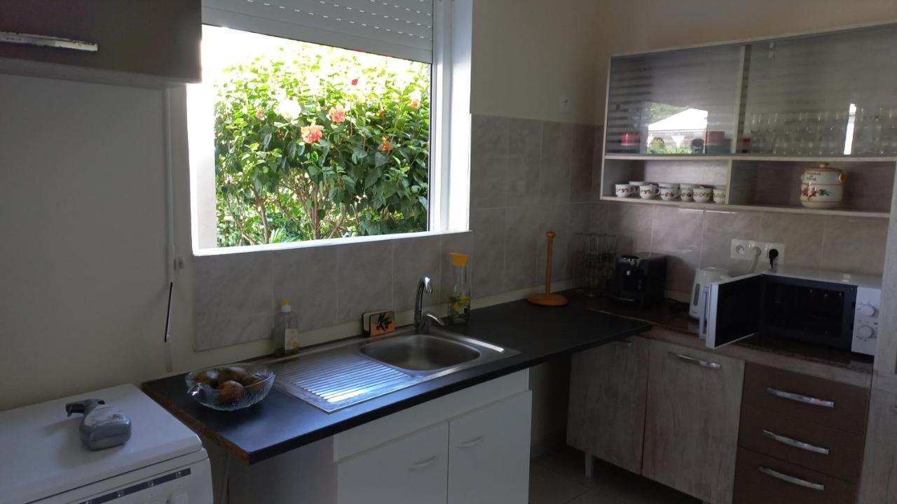 Charmant Petit T2 Dans Maison Vieux-Bourg ภายนอก รูปภาพ
