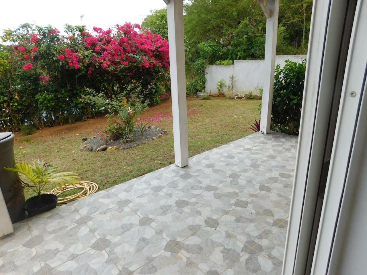 Charmant Petit T2 Dans Maison Vieux-Bourg ภายนอก รูปภาพ