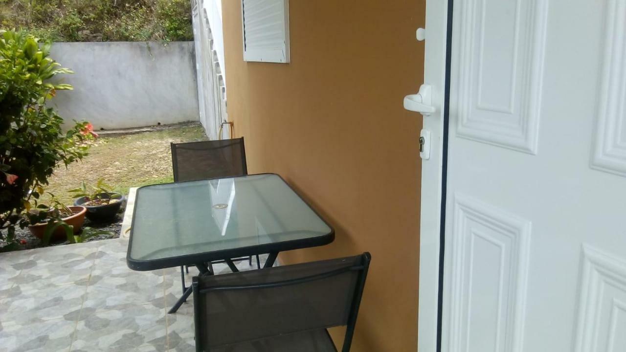 Charmant Petit T2 Dans Maison Vieux-Bourg ภายนอก รูปภาพ